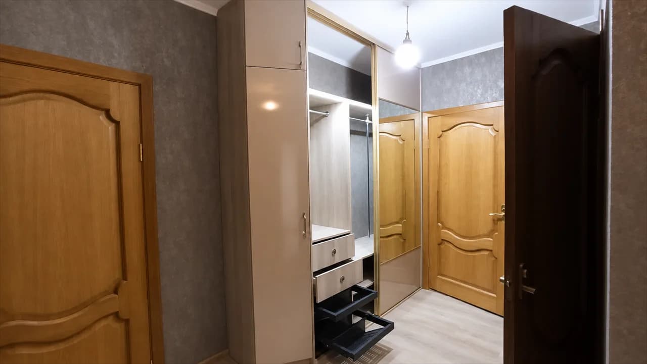 Миниатюра 3 проекта Шкаф-купе в прихожую с подсветкой